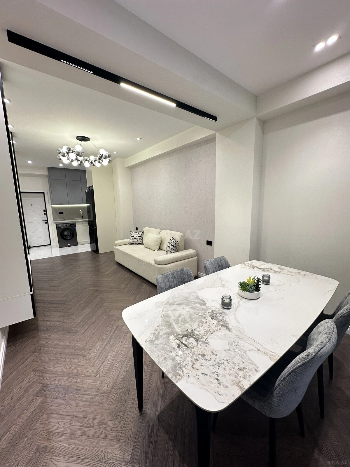 Satılır 2 otaqlı mənzil 60 m²