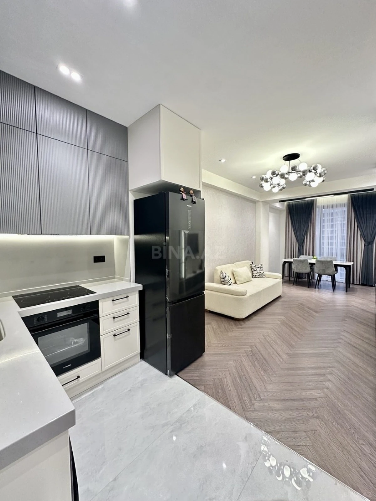 Satılır 2 otaqlı mənzil 60 m²