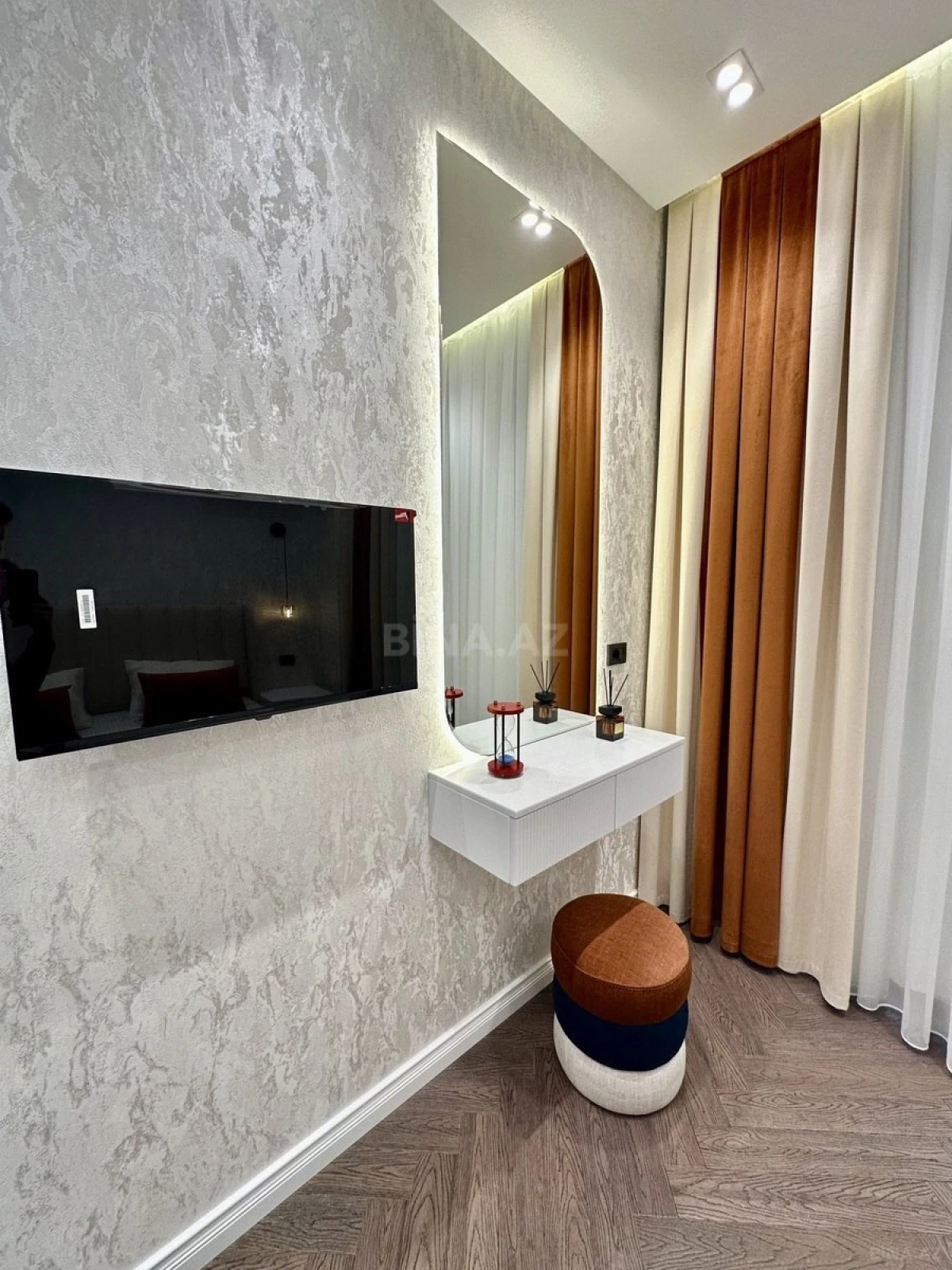 Satılır 2 otaqlı mənzil 60 m²