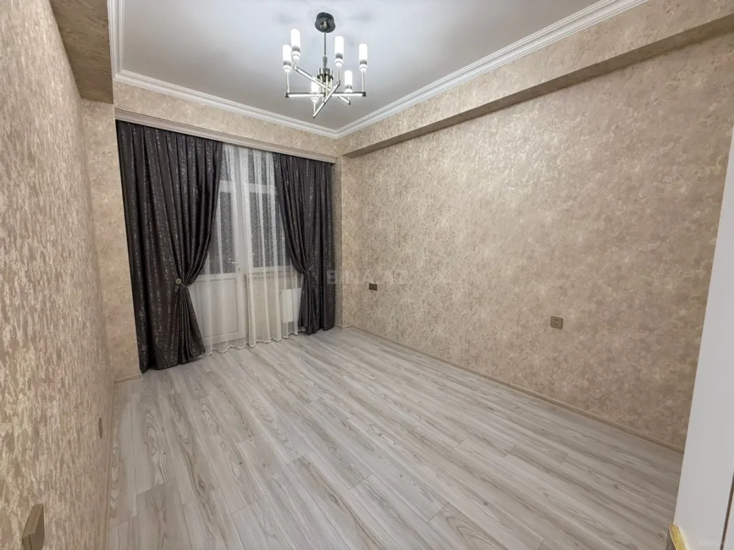Satılır 3 otaqlı mənzil 92 m²
