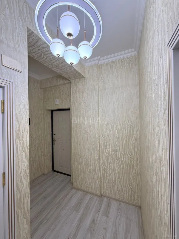 Satılır 3 otaqlı mənzil 92 m²
