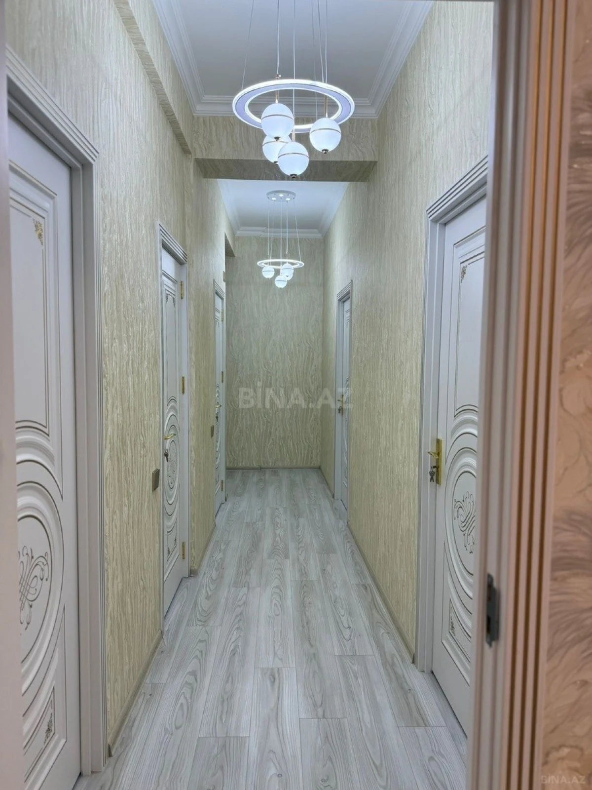 Satılır 3 otaqlı mənzil 92 m²