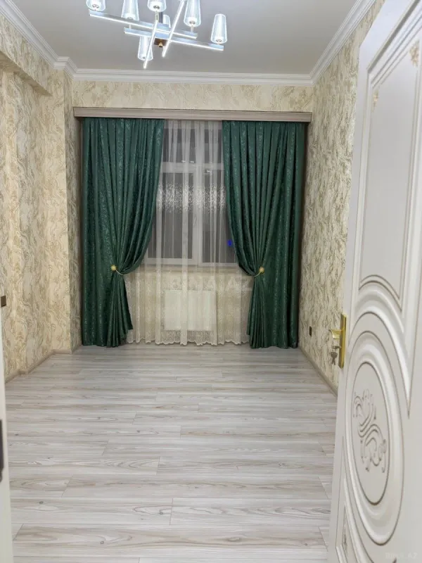 Satılır 3 otaqlı mənzil 92 m²