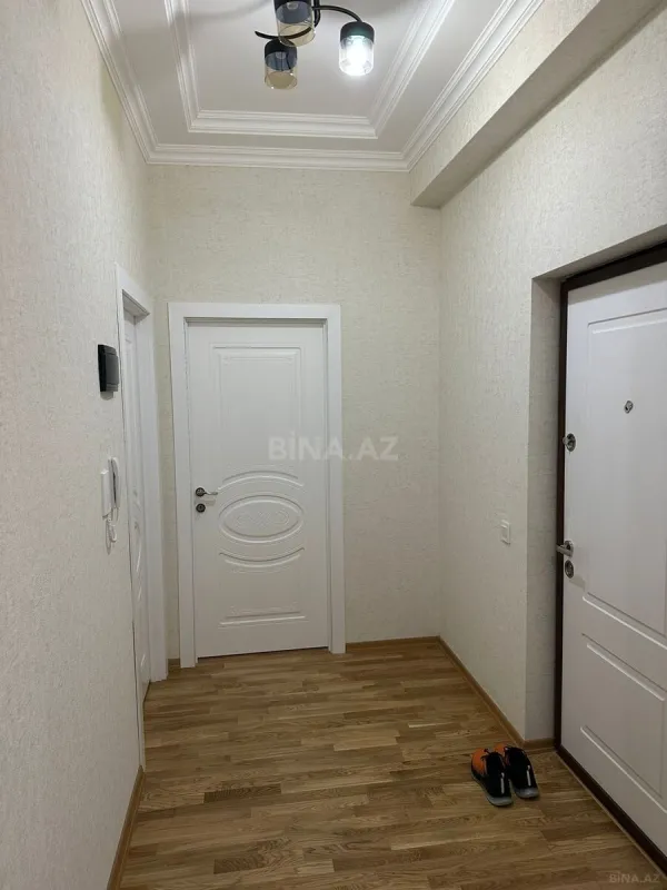 Kirayə verilir 2 otaqlı mənzil 71 m²