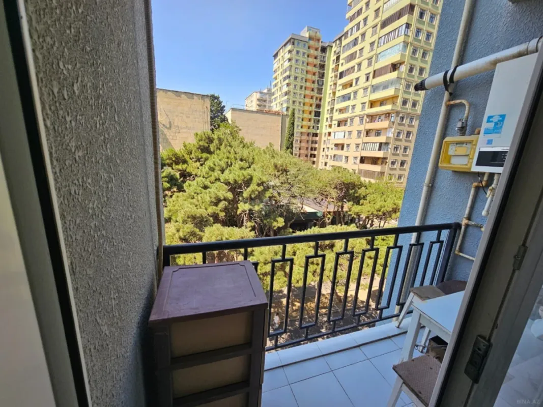 Satılır 3 otaqlı mənzil 91 m²