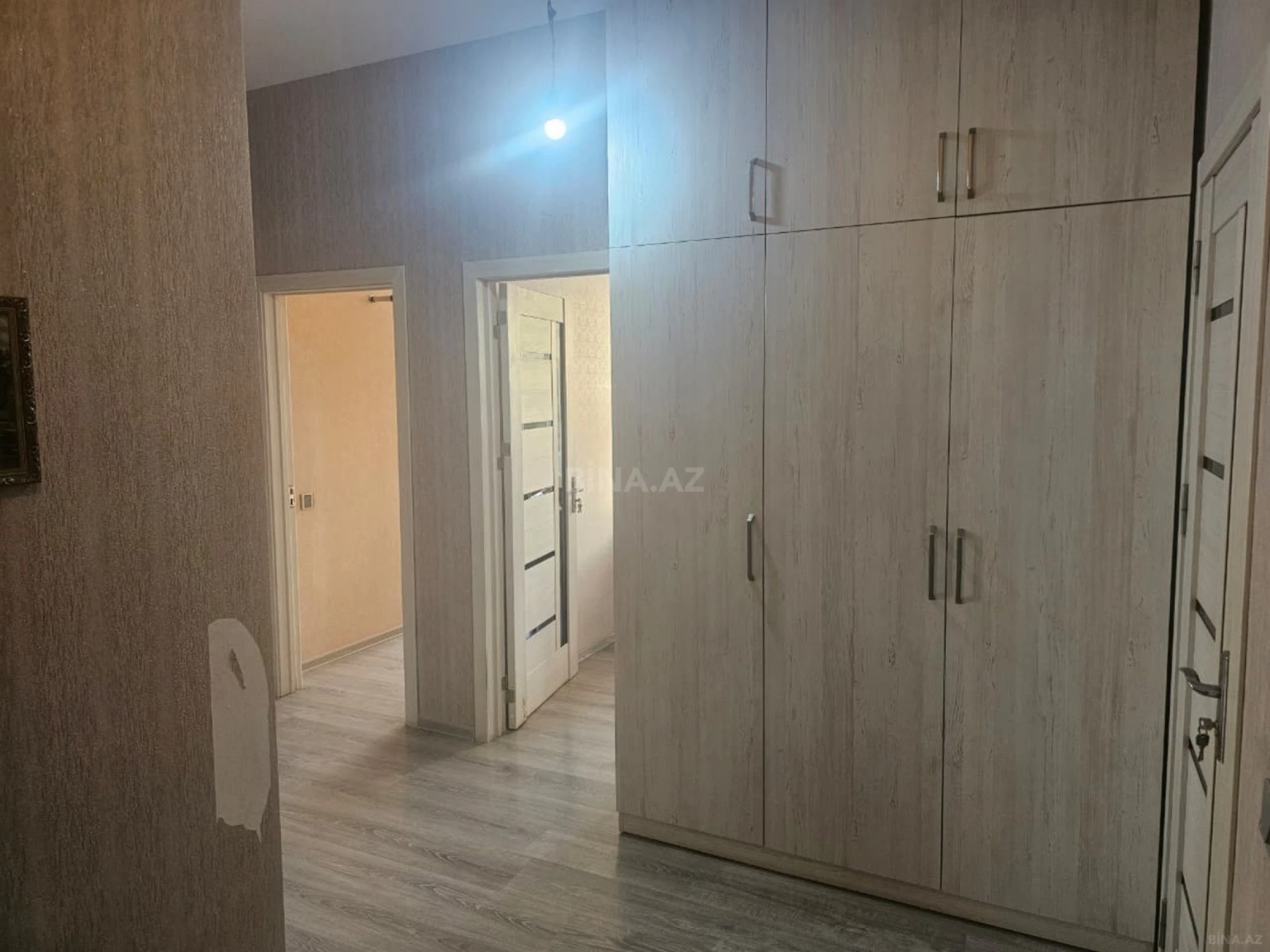Satılır 3 otaqlı mənzil 91 m²