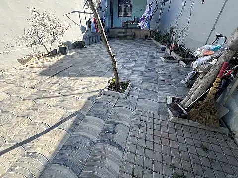 Satılır 4 otaqlı həyət evi 100 m²