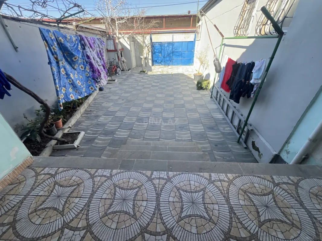 Satılır 4 otaqlı həyət evi 100 m²