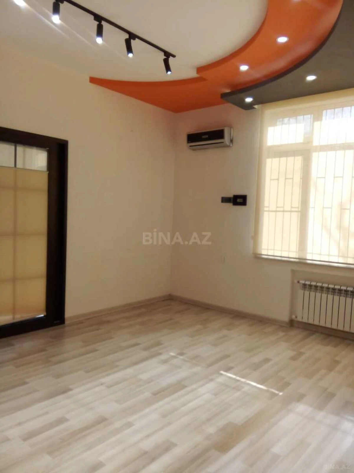 Kirayə verilir 4 otaqlı ofis 120 m²