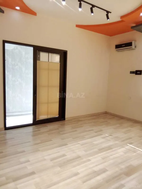 Kirayə verilir 4 otaqlı ofis 120 m²
