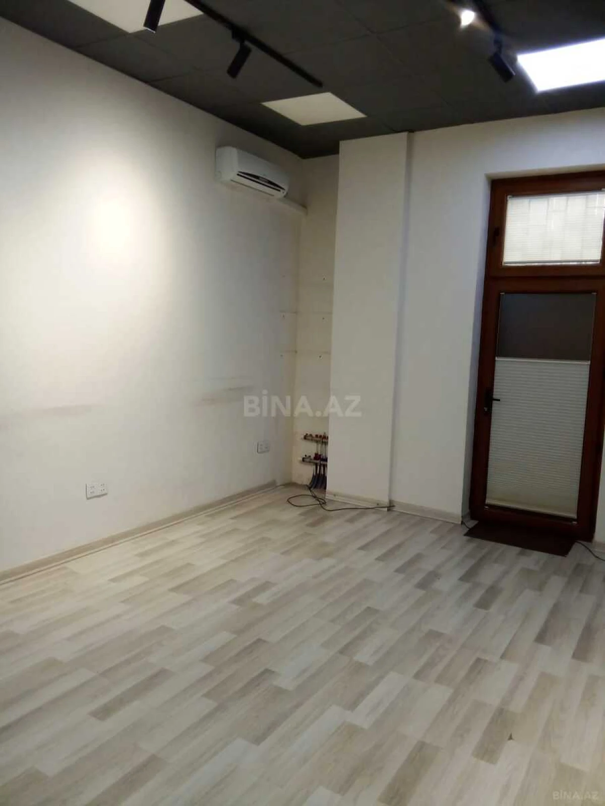 Kirayə verilir 4 otaqlı ofis 120 m²