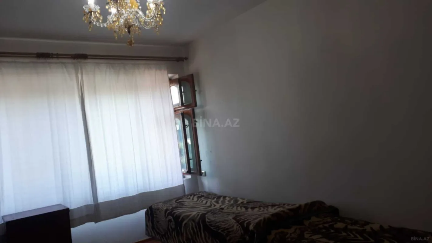 Satılır 4 otaqlı mənzil 99.9 m²