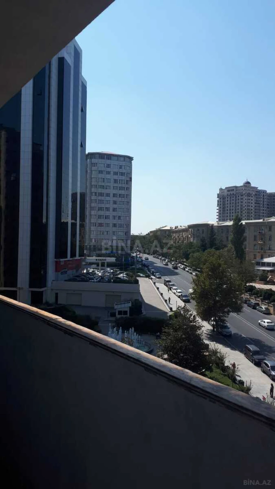 Satılır 4 otaqlı mənzil 99.9 m²