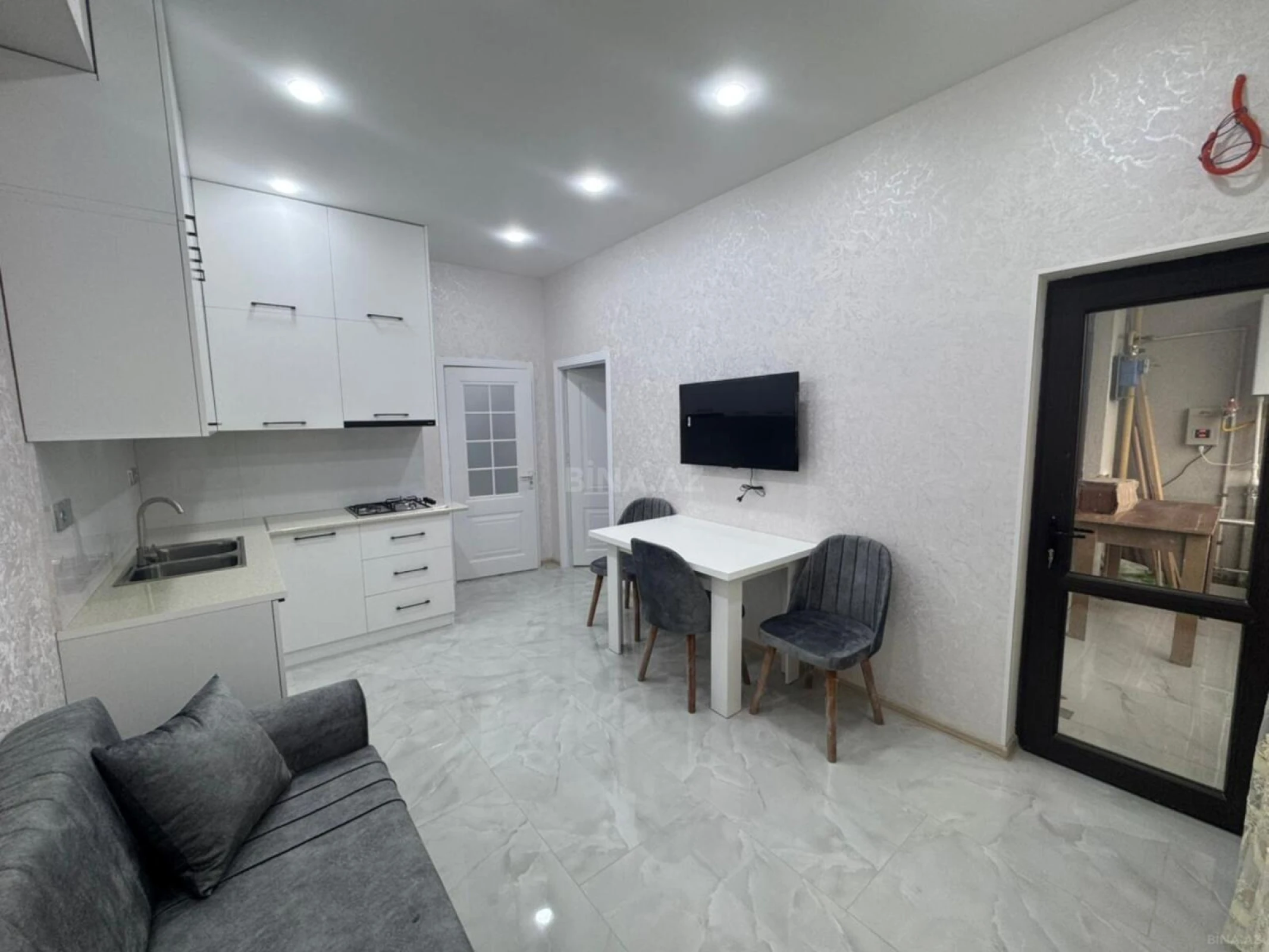Kirayə verilir 3 otaqlı mənzil 66 m²