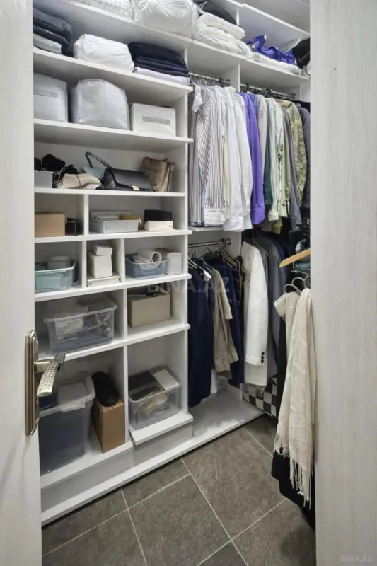 Satılır 3 otaqlı mənzil 120 m²