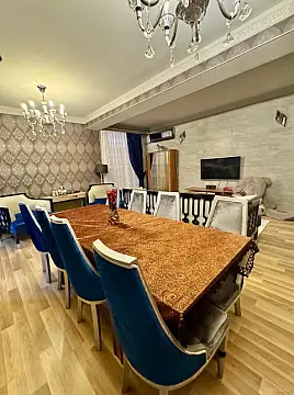 Satılır 3 otaqlı mənzil 120 m²