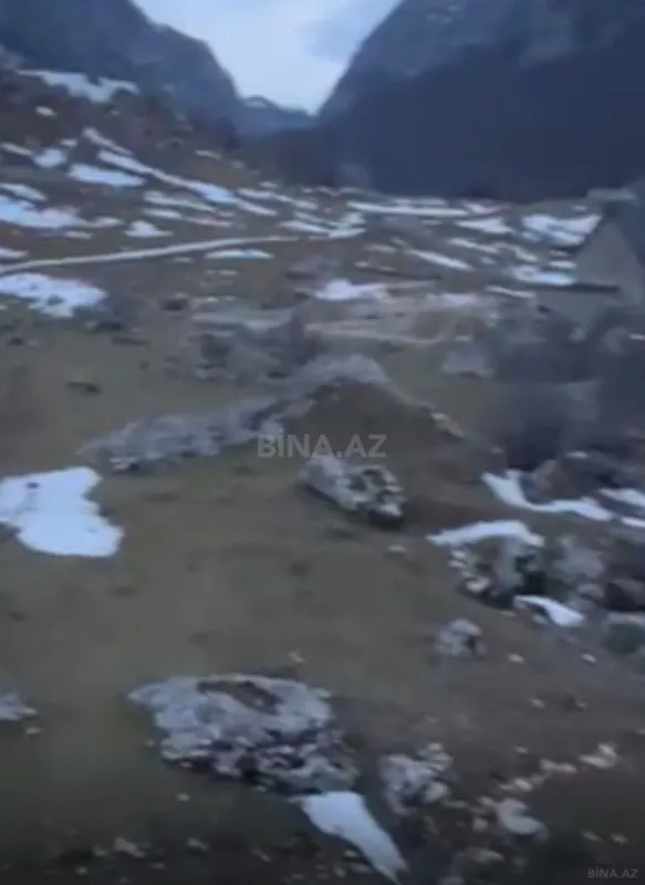 Satılır torpaq sahəsi 12 m²