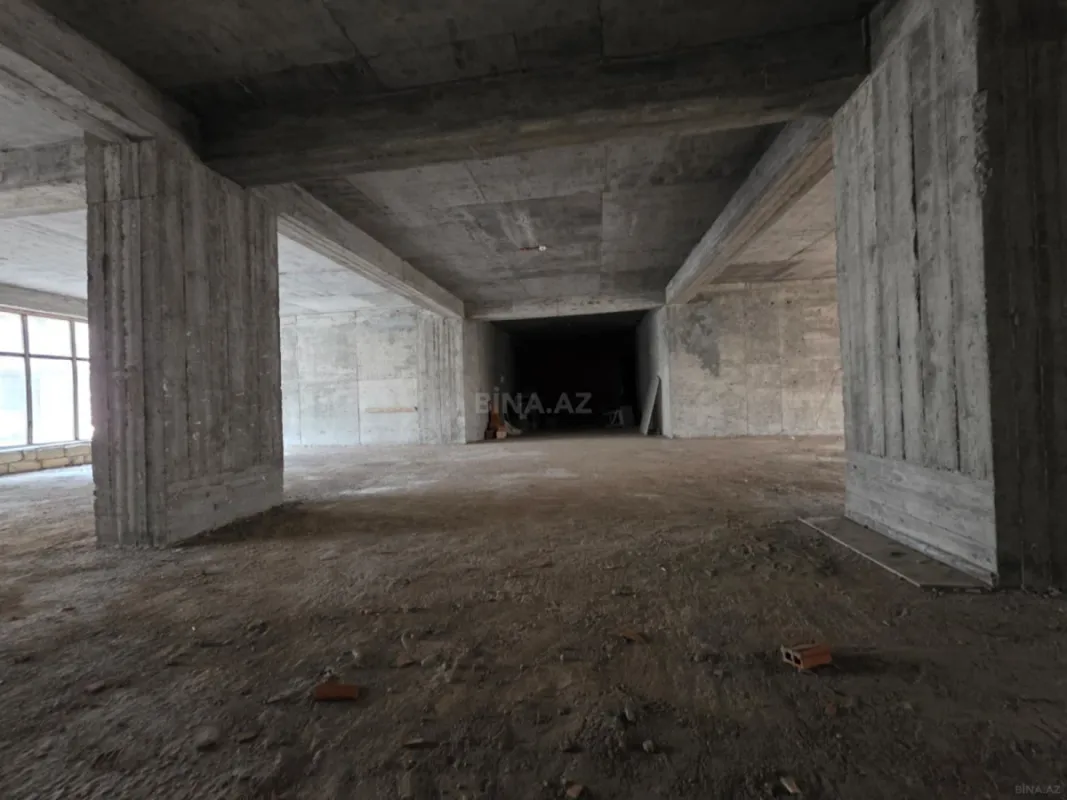 Satılır obyekt 220 m²