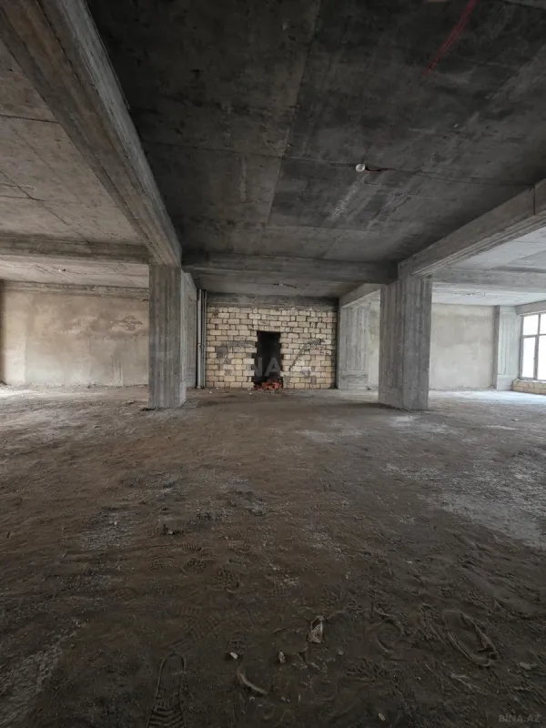 Satılır obyekt 220 m²