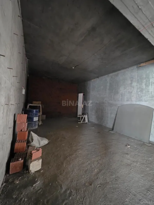 Satılır obyekt 220 m²