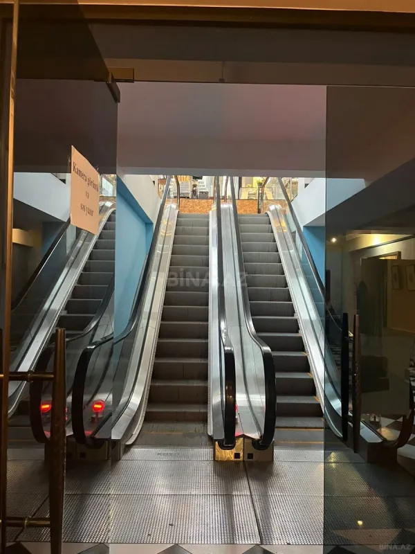 Satılır obyekt 500 m²