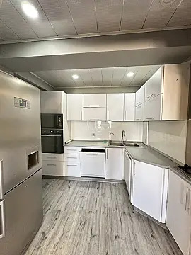 Satılır 2 otaqlı mənzil 64 m²