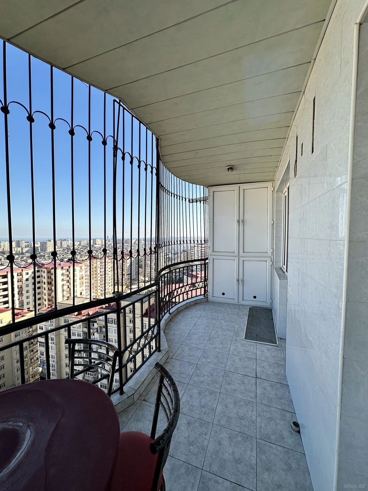 Satılır 2 otaqlı mənzil 64 m²