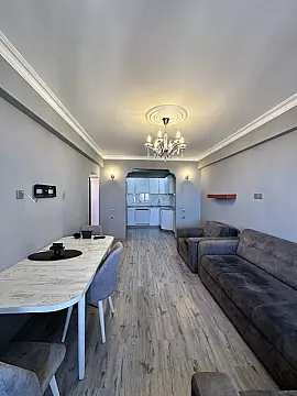 Satılır 2 otaqlı mənzil 64 m²