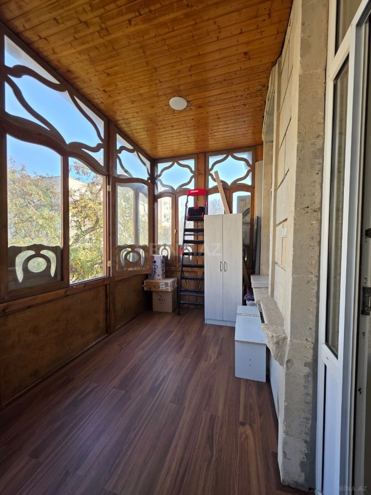 Satılır obyekt 100 m²