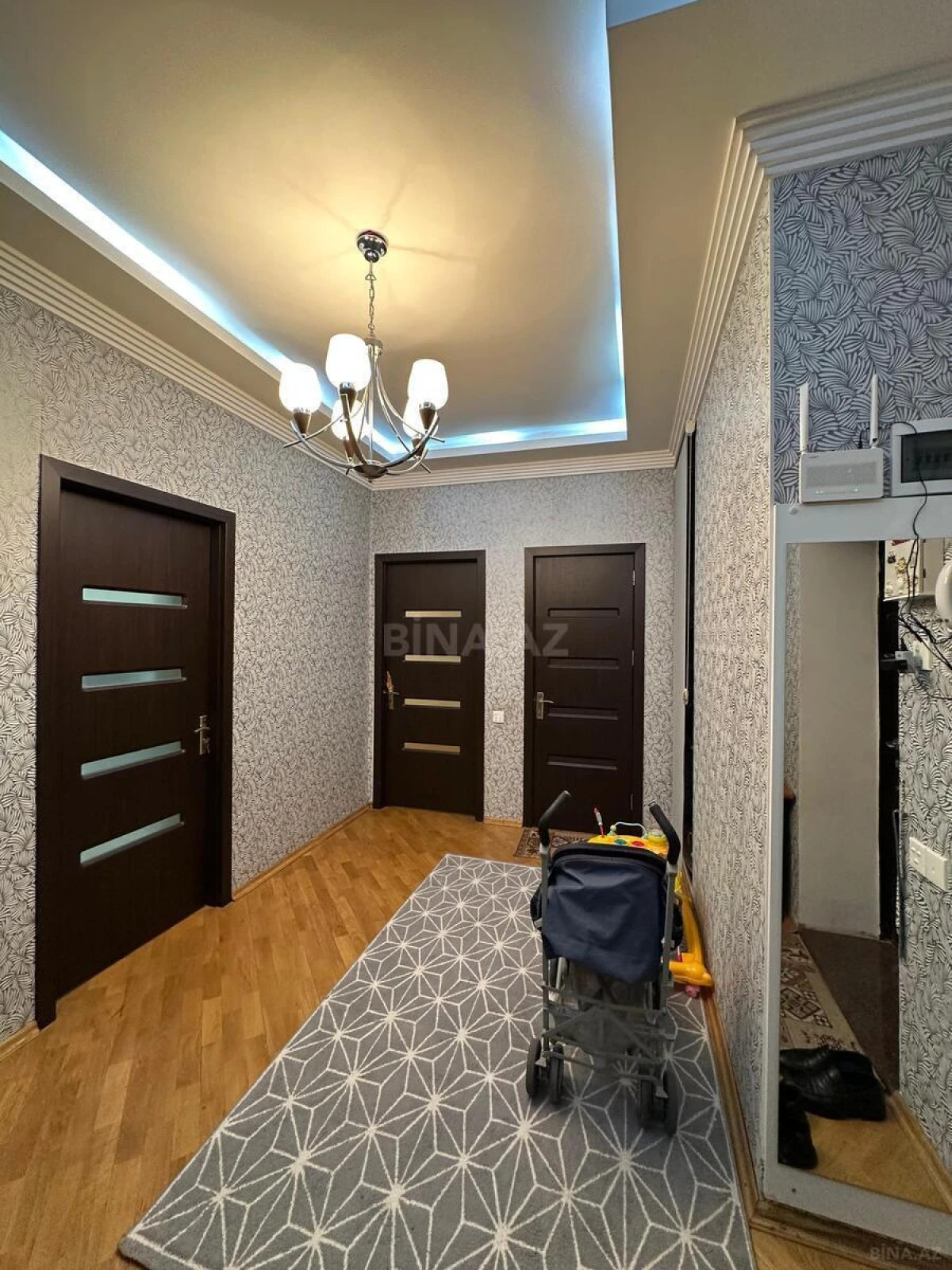 Satılır 2 otaqlı mənzil 85 m²