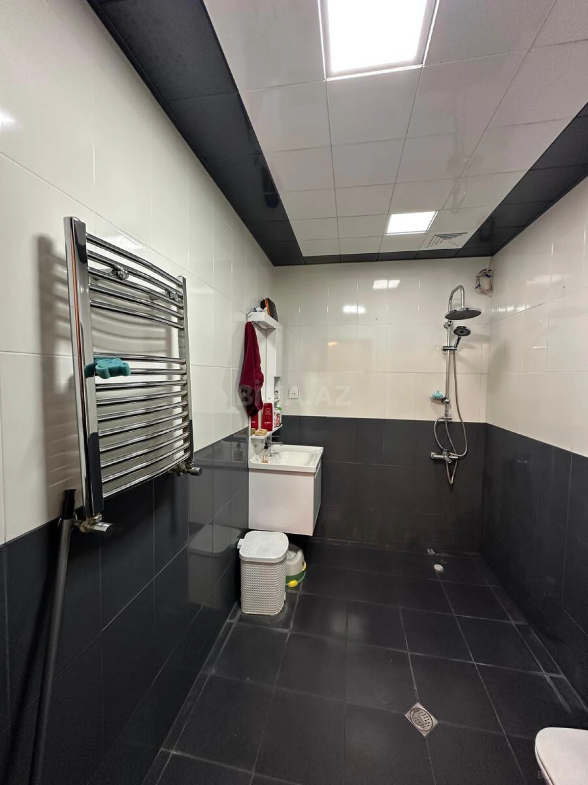 Satılır 2 otaqlı mənzil 85 m²