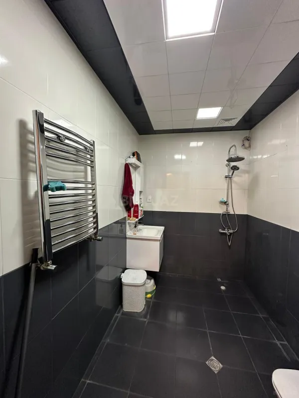 Satılır 2 otaqlı mənzil 85 m²