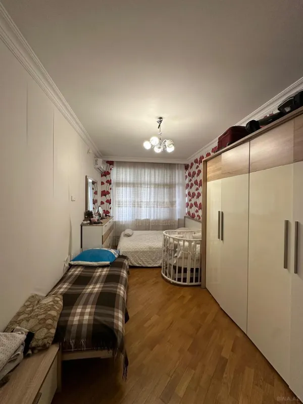 Satılır 2 otaqlı mənzil 85 m²