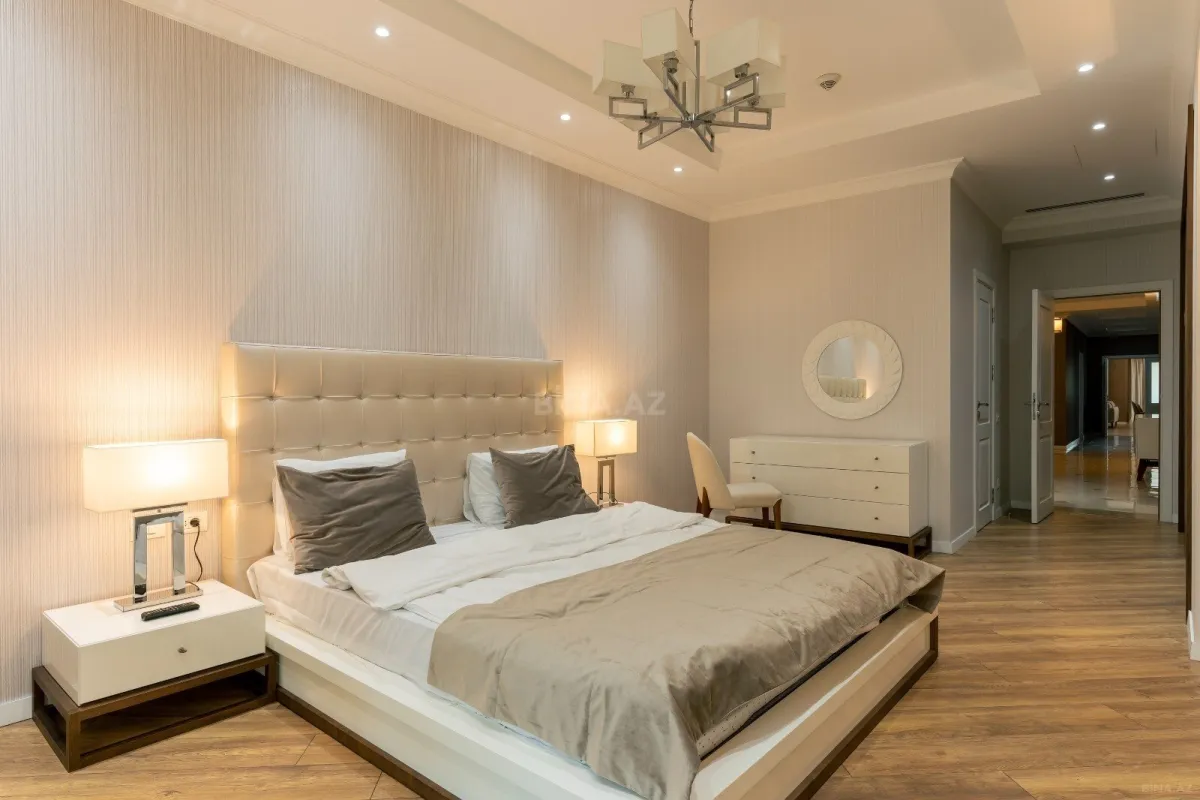 Kirayə verilir 4 otaqlı mənzil 330 m²