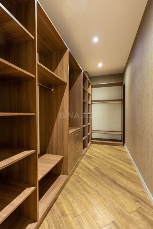 Kirayə verilir 4 otaqlı mənzil 330 m²