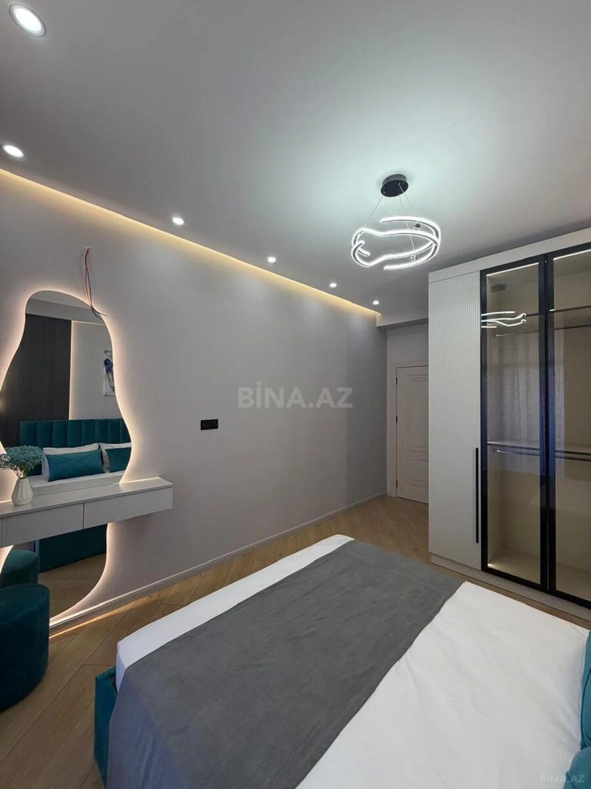 Satılır 2 otaqlı mənzil 55 m²