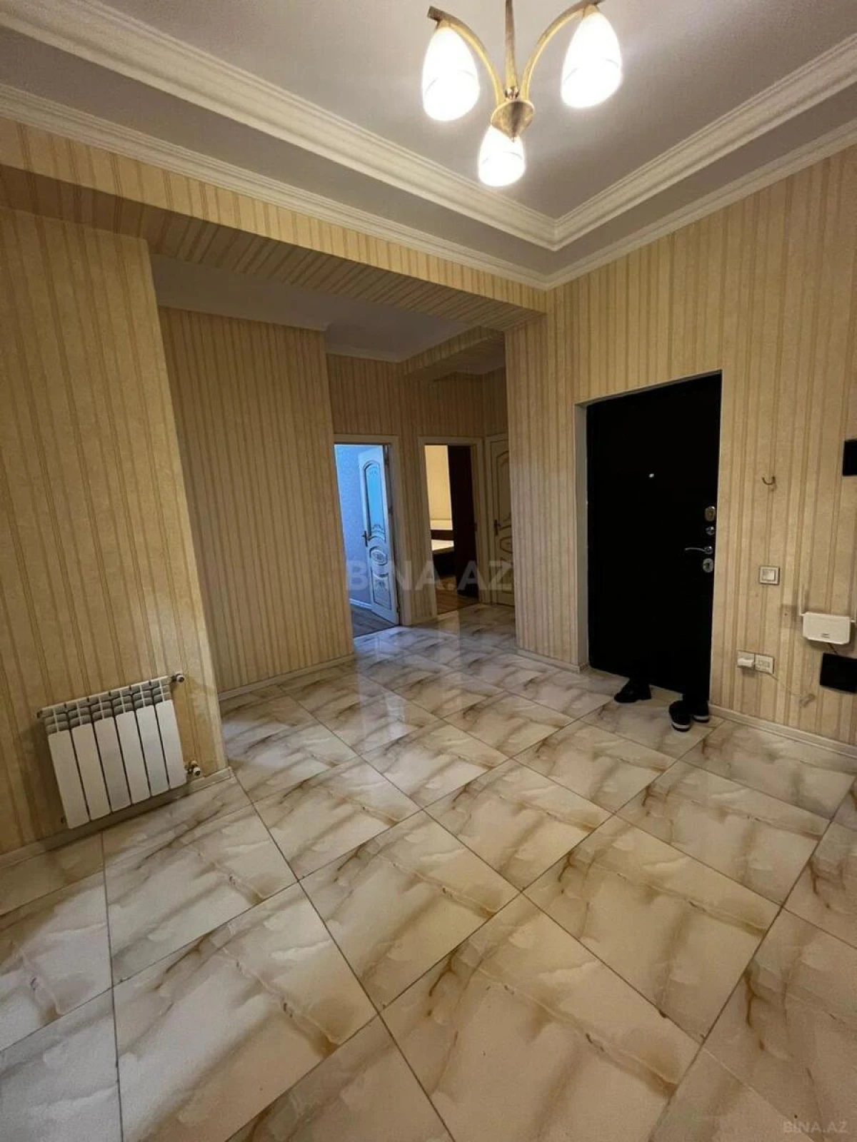 Kirayə verilir 2 otaqlı mənzil 100 m²