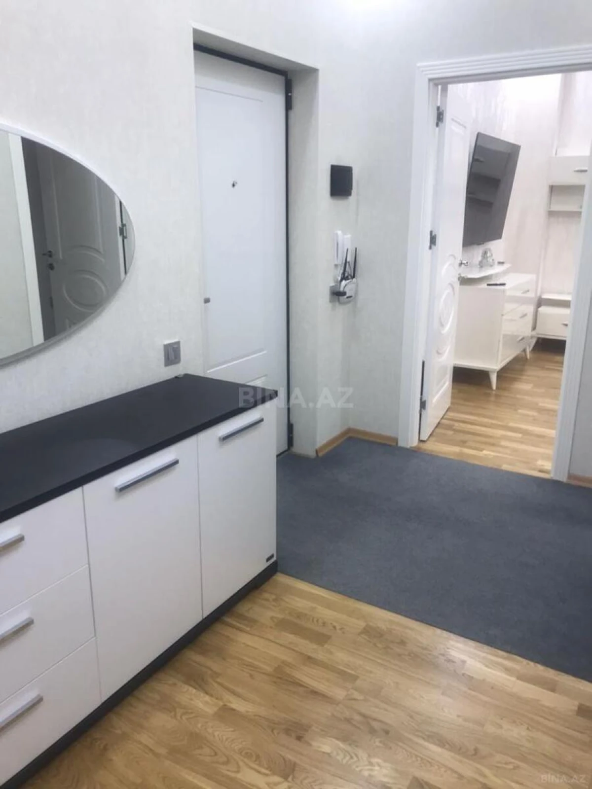 Kirayə verilir 2 otaqlı mənzil 100 m²