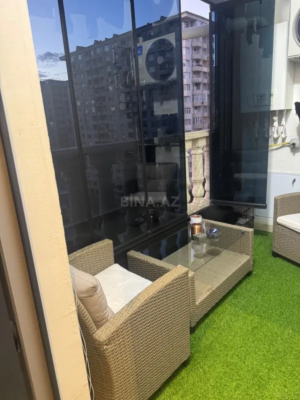 Satılır 2 otaqlı mənzil 83 m²