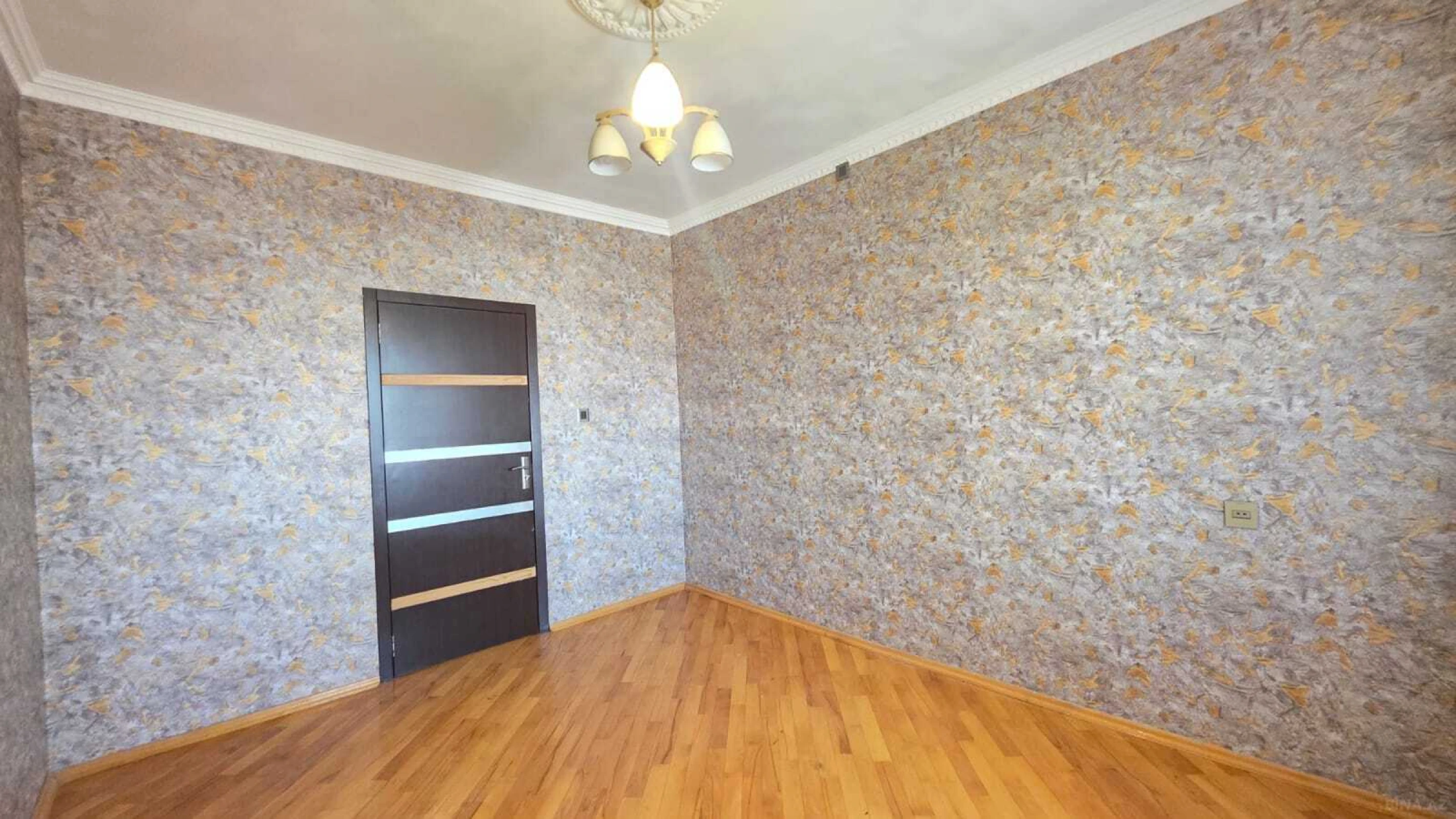 Satılır 3 otaqlı mənzil 70 m²