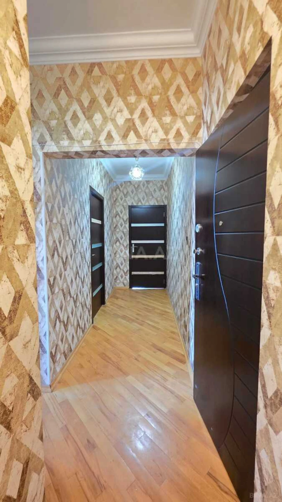 Satılır 3 otaqlı mənzil 70 m²