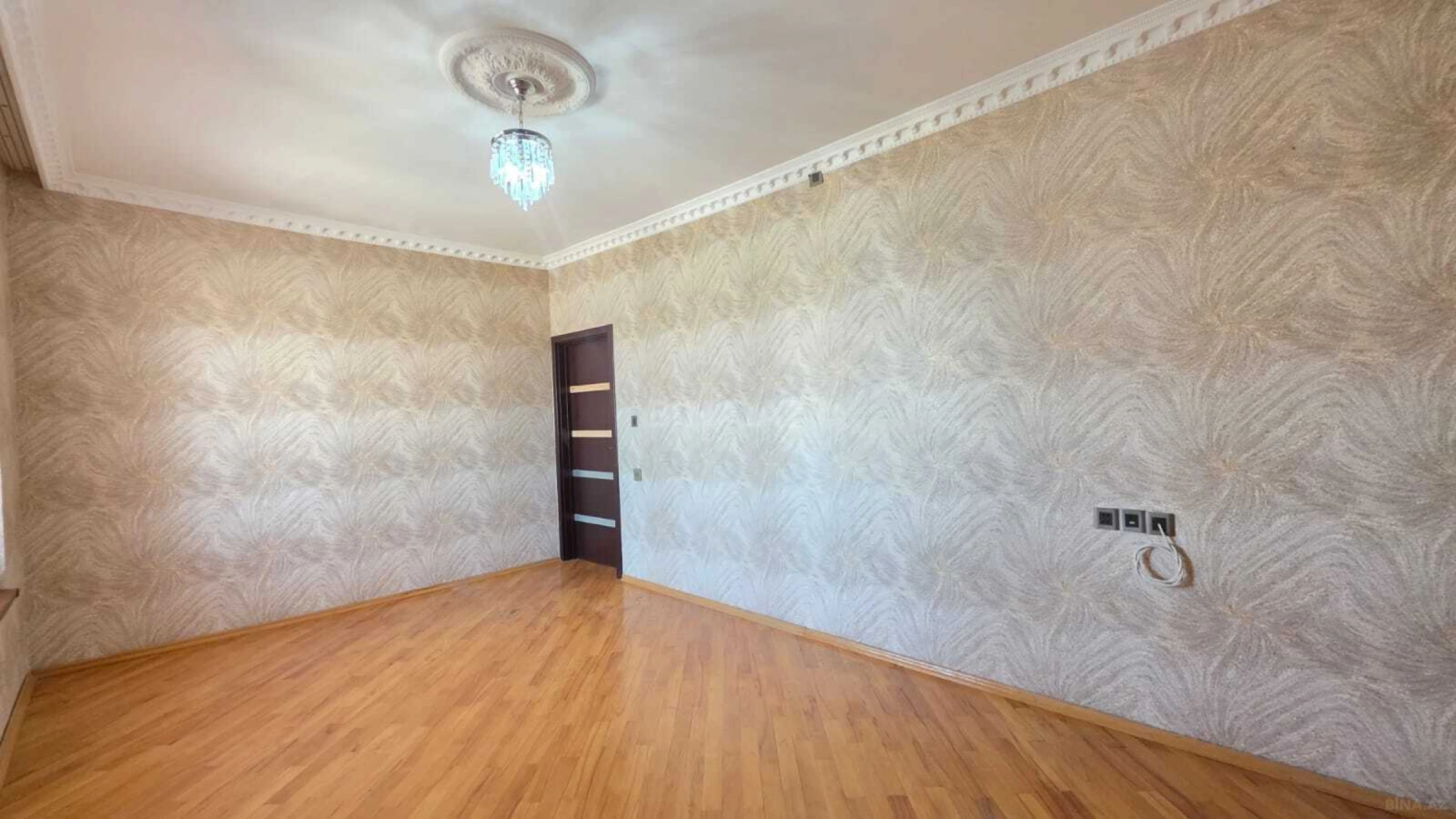 Satılır 3 otaqlı mənzil 70 m²