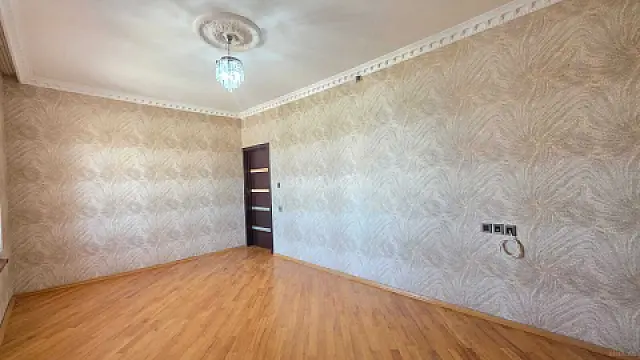 Satılır 3 otaqlı mənzil 70 m²