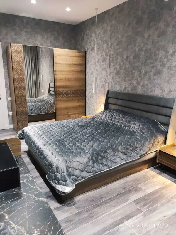 Kirayə verilir 2 otaqlı mənzil 95 m²