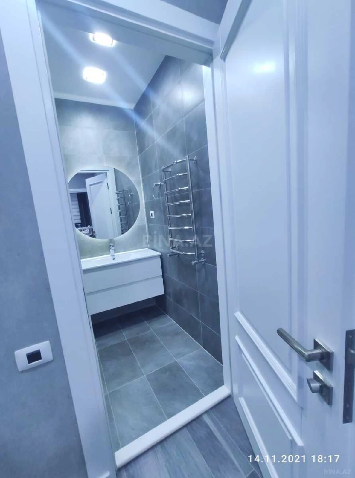 Kirayə verilir 2 otaqlı mənzil 95 m²