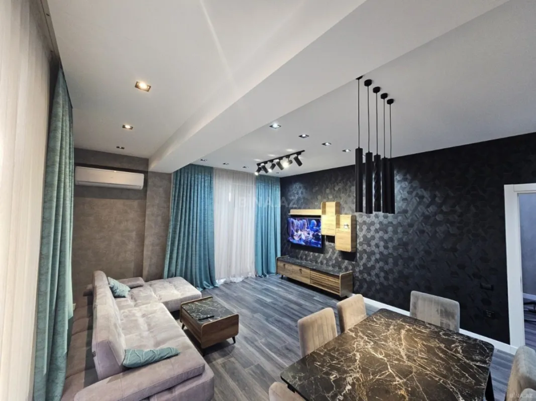 Kirayə verilir 2 otaqlı mənzil 95 m²