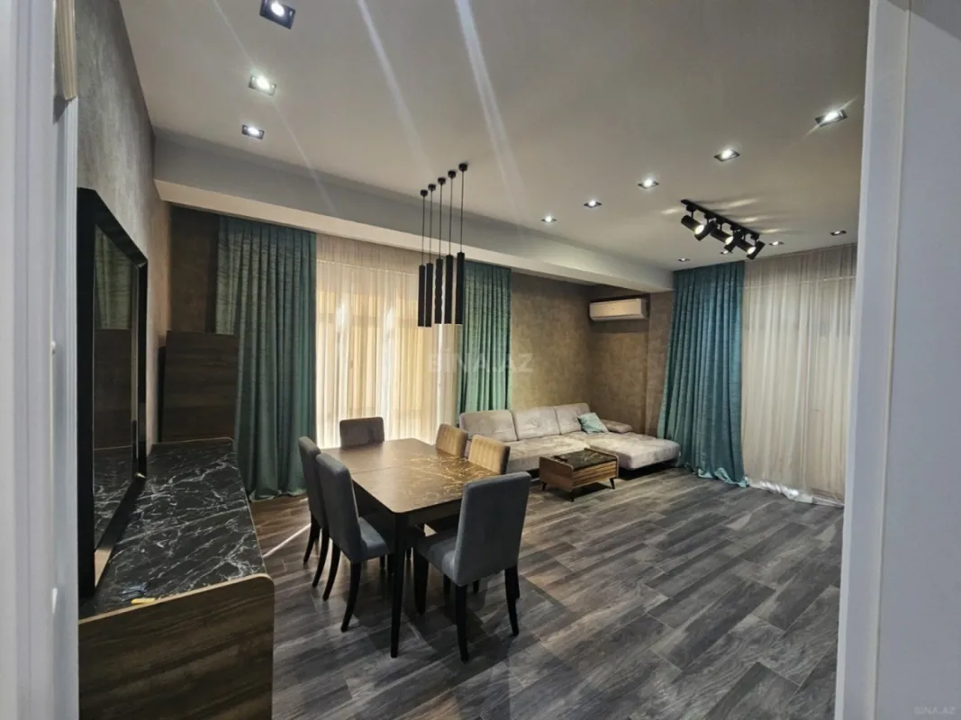 Kirayə verilir 2 otaqlı mənzil 95 m²