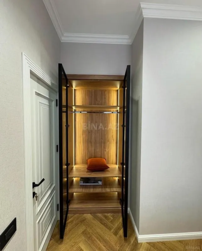 Kirayə verilir 2 otaqlı mənzil 70 m²