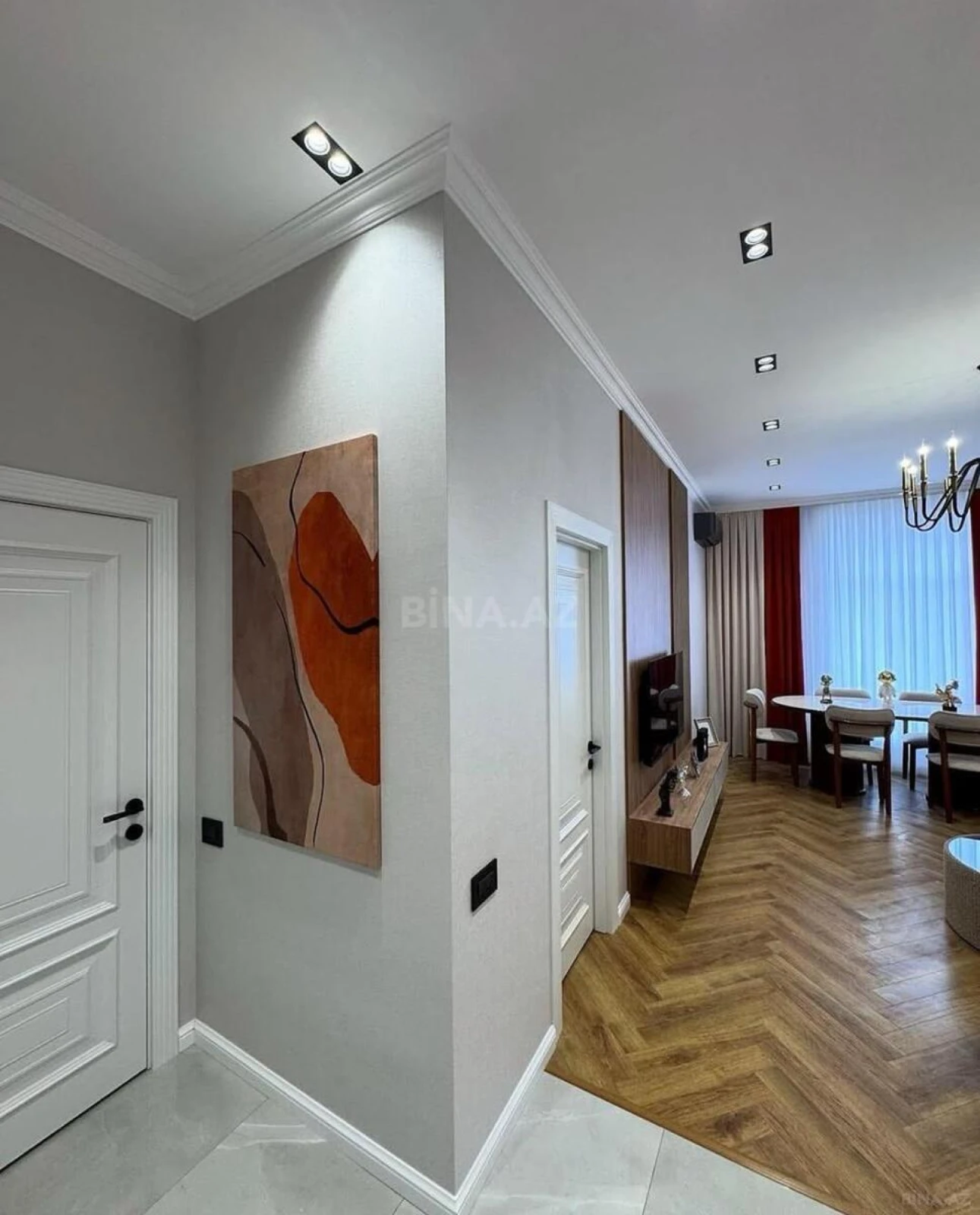 Kirayə verilir 2 otaqlı mənzil 70 m²