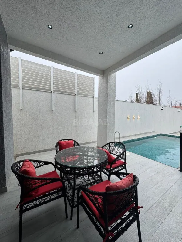 Satılır 4 otaqlı həyət evi 140 m²